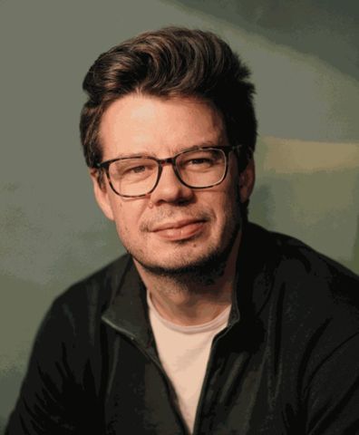 Dr Marc Warner